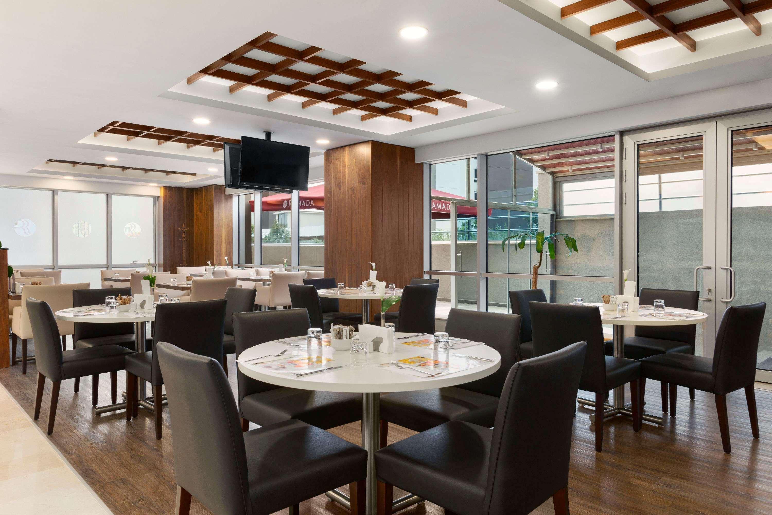 รามาดา อองคอร์ บาย วินด์แฮม อิสตันบูล คาร์ทัล Hotel ภายนอก รูปภาพ