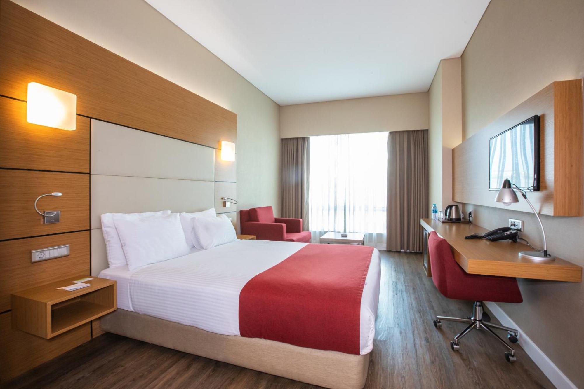 รามาดา อองคอร์ บาย วินด์แฮม อิสตันบูล คาร์ทัล Hotel ภายนอก รูปภาพ